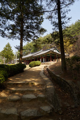 Fototapeta na wymiar Seonseonghyeon Guesthouse in Andong-si, South Korea. Seonseonghyeon Guesthouse was created in the Joseon Dynasty.