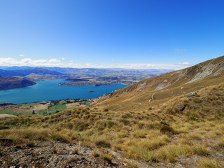Fototapeta na wymiar SCENARY AT NEW ZEALAND (WANAKA)