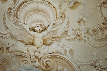 Ornement d'église peinture représentant un ange chérubin