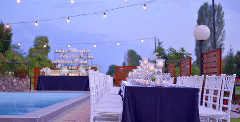 weddin table decoration and pool