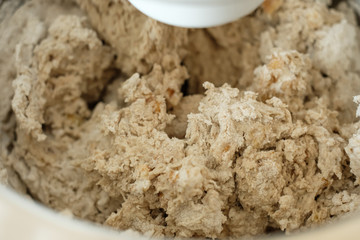 Teig für Brot kneten