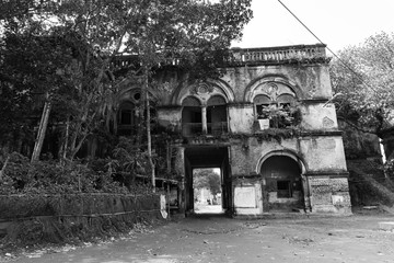 maishadal old palace entry