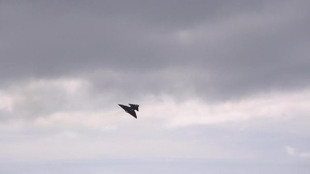 Saab viggen 37 Thunderbolt fast jet fly past 4K