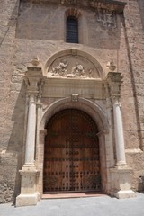 Fototapeta premium Puerta de la iglesia de la Encarnación de Loja en Granada, España