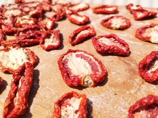 Sun dried tomatoes differen shapes