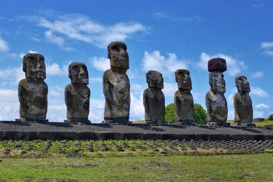 Easter Island &ndash; Moai statues at Tongariki