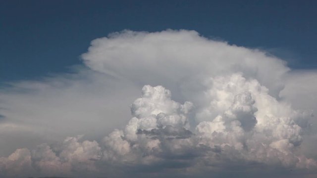 Nuvens carregadas