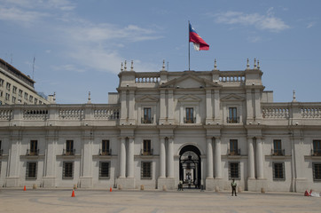 Fototapeta na wymiar La Moneda Palace in the The Constitution Square.