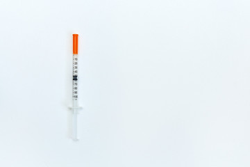 Obraz premium syringe lie on a white background