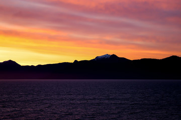 Fototapeta na wymiar Alaska Sunrise Pink Sky