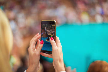 capturing aqua performance by phone