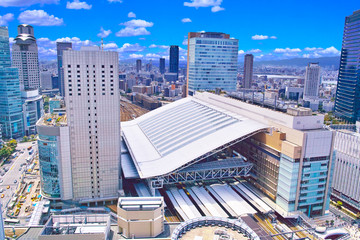 大阪府北区梅田にある大阪駅周辺の都市風景