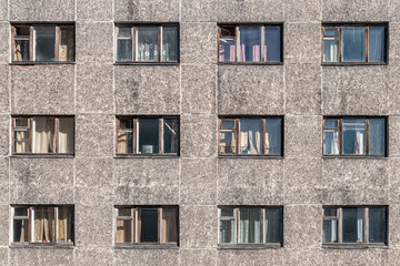 repeating pattern of windows