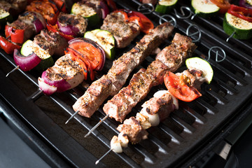 Souflaki, Fleischspieße, Schaschlik grillen