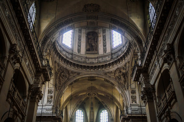 Fototapeta na wymiar Inspiring architecture of the Saint Paul church - Paris, France