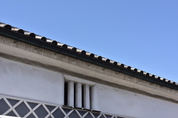 日本の岡山県倉敷市下津井の古くて美しい建物