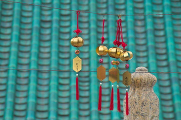 Chinesisches Windspiel im Tempel