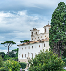 Fototapeta na wymiar Villa Medici framed trees, Rome