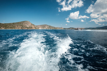 Bootfahren, Bugwelle, Kielwelle, Meer