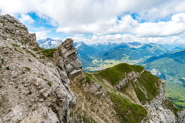 Obraz premium Beautiful hike and climb to the Zugspitze near Ehrwald and Eibsee, the highest mountain in Germany