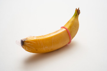 コンドームとバナナ 装着イメージ