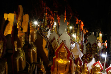 Grotta degli 8000 Budda