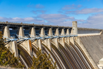 Table Rock Dam on the White River, completed in 1958 by the U.S. Army Corps of Engineers, created Table Rock Lake in the Ozarks of Southwestern Missouri. © Chad Robertson