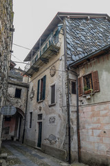 beautiful house in the historical center of the island of  San Giulio