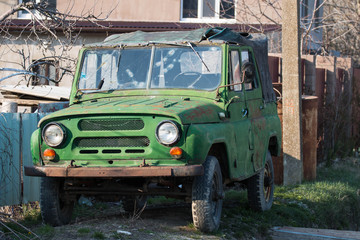 Fototapeta na wymiar old soviet car green