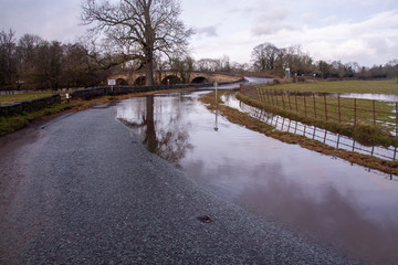 Obraz premium Flooded Road in Yorkshire