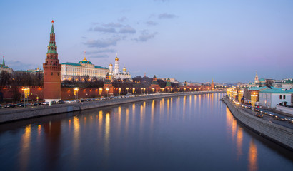 Fototapeta na wymiar Evening walk at the Moscow Kremlin and Moscow River