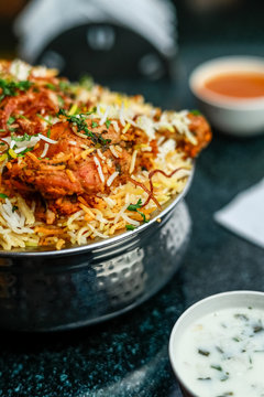 Hyderabadi Chicken dum biryani