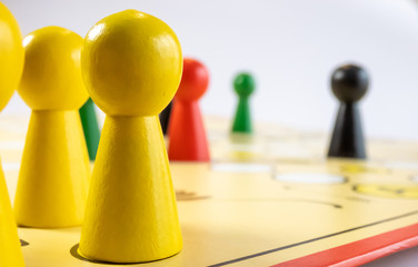 Brettspiel Mensch ärgere dich nicht