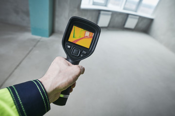 thermal imaging camera inspection for temperature check and finding heating pipes