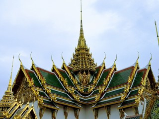 Fototapeta premium toit temple vert