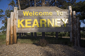 Fototapeta premium Sign that reads Welcome to Kearney, Kearney, Nebraska