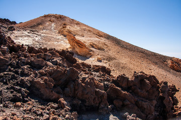 Lavafeld und Vulkangestein auf dem Teidegipfel auf Teneriffa