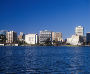 Fototapeta na wymiar Oakland skyline from Lake Merritt, Oakland, California