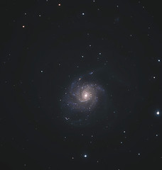 Pinwheel Galaxy - una spirale nello spazio profondo