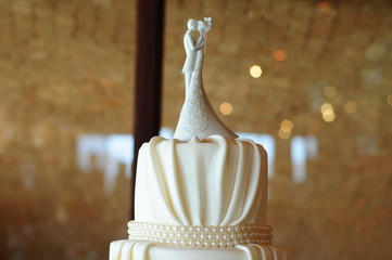 wedding cake decoration with newlyweds, Valentine's Day