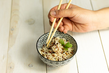 bol de riz chinois jaune