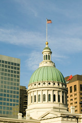 Obraz premium Dome of Saint Louis Historical Old Courthouse, Federal Style architecture built in 1826 and site of Dred Scott slave decision, St. Louis, Missouri