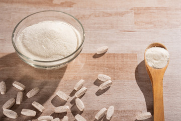 Pills and collagen protein powder - Hydrolyzed