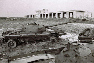 Deutschland, Sachsen-Anhalt, Altengrabow, Truppenübungsplatz, Überreste von sowjetischen Panzern.