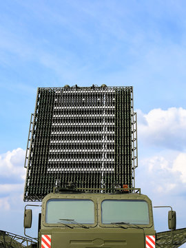 Military phased array antenna