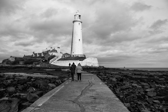 St Mary's Lighthouse B&W