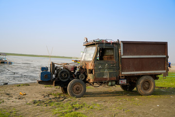 Vecchio camion - 332116520