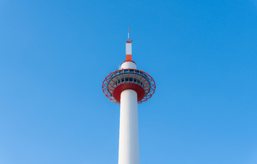 京都タワーときれいな青空