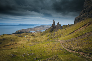 Obraz premium Old man of Stor, Isle of Skye with dramatic sky
