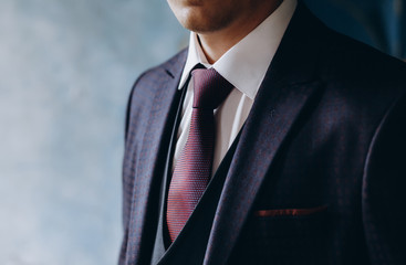 Man in classic suit with tie - obrazy, fototapety, plakaty